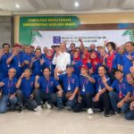 Aparecendo na reunião da UGM, Jokowi foi insinuado: mostre um diploma ao público, não apenas presente!