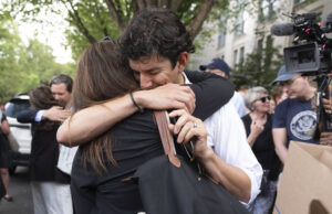 Aplausos como o Departamento do Departamento de Lacing Estado usa após incêndios em massa Aplausos como o Departamento do Departamento de Lacing Estado usa após incêndios em massa