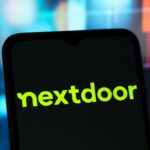 Aplicativo do Nextdoor Designs com recomendações de IA, notícias locais e relatórios de emergência em tempo real