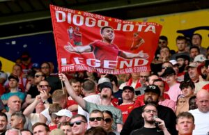 Após a tragédia, o Liverpool pode ganhar um segundo título direto da Premier League? Após a tragédia, o Liverpool pode ganhar um segundo título direto da Premier League?