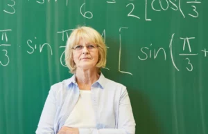 Aposentadoria anterior para professores? Zus explica quais condições devem ser cumpridas Aposentadoria anterior para professores? Zus explica quais condições devem ser cumpridas