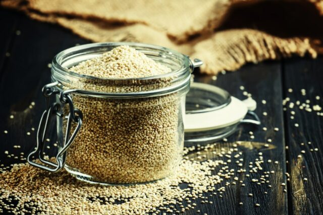 Aqui você pode descobrir como cozinhar quinoa sem torná -lo chato e mole

