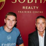 Arsenal Sinais de Victor Internacional sueco