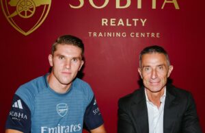 Arsenal Sinais de Victor Internacional sueco Arsenal Sinais de Victor Internacional sueco