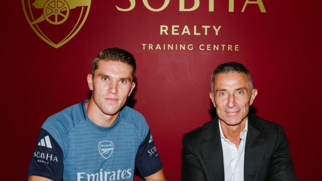 Arsenal Sinais de Victor Internacional sueco

