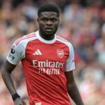 Artista "100%" respeita os protocolos do Arsenal