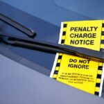 Os motoristas foram atingidos com um recorde de 1.640 multas de estacionamento a cada hora no ano passado (armazém)