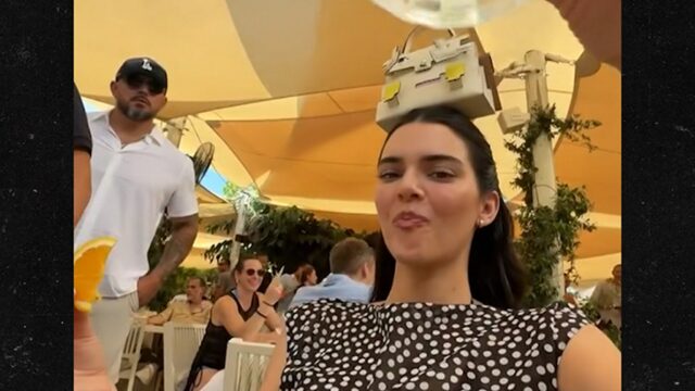 070625_Kendall_Jenner_Qalk