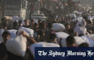 As forças armadas de Israel dizem que o Airdrops de Ajuda começa em Gaza à medida que a fome aumenta A Palestina lamentou o funeral das pessoas que mataram enquanto tentavam alcançar os caminhões que entram no norte de Gaza através da passagem de Israel.