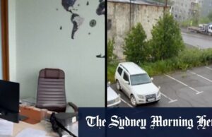 As pessoas olham para escapar do edifício como um terremoto kamchatka As pessoas olham para escapar do edifício como um terremoto kamchatka