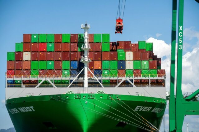 As remessas de Hafen de Oakland caem dramaticamente quando as tarifas aumentaram a "Calvatação do Mercado"

