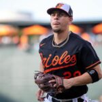 Astros obtém o jogador de campo Urias no comércio com O's