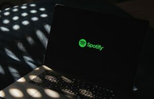 Atividades do Spotify reveladas para celebridades, políticos, expondo defeitos de privacidade Os usuários pagos do Spotify atingiram 236m | Abertura do aplicativo Mac