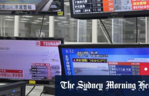 Atualizações da Terra russa: Aviso de tsunami emitido para o Japão, partes de nós após 8,7 tamanho tremendo na área da nação Kamchatka Um aviso de tsunami é exibido na televisão em Yokohama, de acordo com Tóquio na quarta -feira.