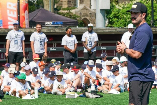 Austin Wells organiza um evento de beisebol para estudantes no Yankees

