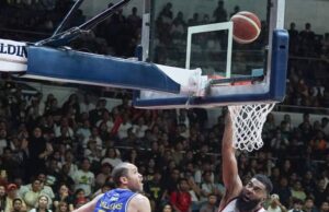 Beermen pede persistentemente a PBA Nulifed Tautiaa Dunk San Miguel Beermen Você Tauta Dunks Tnt Tnt Tnt Tropang 5g contra a Final da Copa do PBA Filipin durante a cesta durante a cesta. A cesta foi então derrubada.