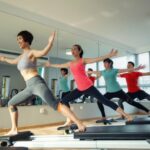 Benefícios do movimento atrasado no yoga: fortalecer o músculo das costas para aumentar a força mental