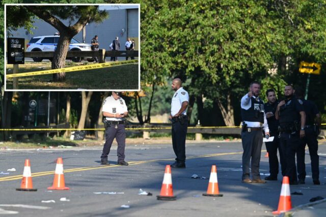 O homem de 21 anos foi baleado no tronco e nas nádegas, e a segunda vítima, 22 anos, foi explodida na axila e no ombro quando as balas voaram por volta das 6 da manhã na Avenida Brush, perto da Schley Avenue, no pescoço de Troggs, ao lado de Ferry Point Park, informou a polícia. 