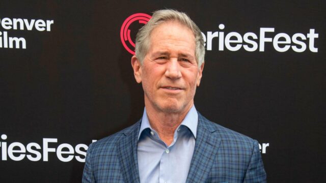 CEO da Lionsgate, Jon Feltheimer, fiscal 2025. Pay Falls 46%, para US $ 9,8 milhões

