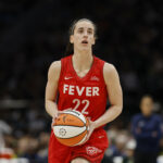 Caitlin Clark Sierner é sobre reação intensa para o analista nacional da WNBA