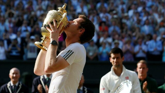 Camisa automática de Murray desde 2013. Finais de Wimbledon para leilão

