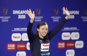 Campeonatos Aquáticos Mundiais 2025 Resultados: Katie Ledecky, 22. Gold, afirmam que Kaylee McKeanan derrotou novamente Regman Smith | Dia de natação 3 David Popovici, no Campeonato Mundial de Esportes aquáticos de Cingapura, 2025 - Fonte: Getty