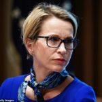 LAUSE: A CEO da GSK, Emma Walmsley, viu as ações caírem 4,6 %, ou 65p, para 1348p