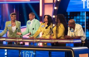 ‘Celebrity Family Feud’ alcança a maior estréia do público em 3 anos com 4,16 milhões de espectadores exclusivos 'Celebrity Family Feud' alcança a maior estréia do público em 3 anos com 4,16 milhões de espectadores exclusivos