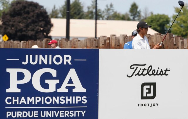 Charlie Woods retorna com um começo fixo no campeonato júnior da PGA

