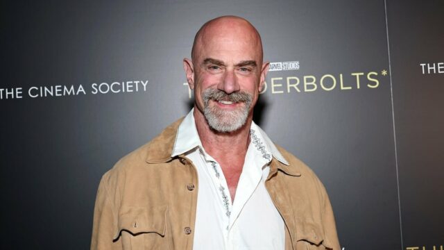 Christopher Meloni para estrelar a série Dan Fogelman NFL em Hulu

