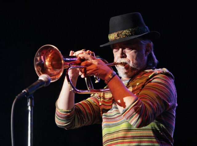 Chuck Mangione morre aos 84 anos; O músico de jazz, que foi premiado com o Grammy, teve um grande sucesso com 'Feel So Good'

