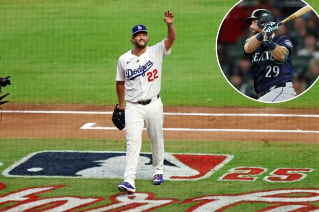 A Liga Nacional do arremessador Clayton Kershaw (22), de Los Angeles Dodgers, deixa o jogo durante a primeira rodada durante o jogo em 2025 MLB All Star em Truist Park. 
