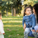Coisa a fazer se seu filho for pego por outro, de acordo com o especialista em parentes