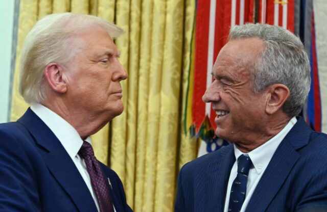 Com centenas de milhões de dólares em risco na área da baía, o processo contra Trump cresce para subsídios

