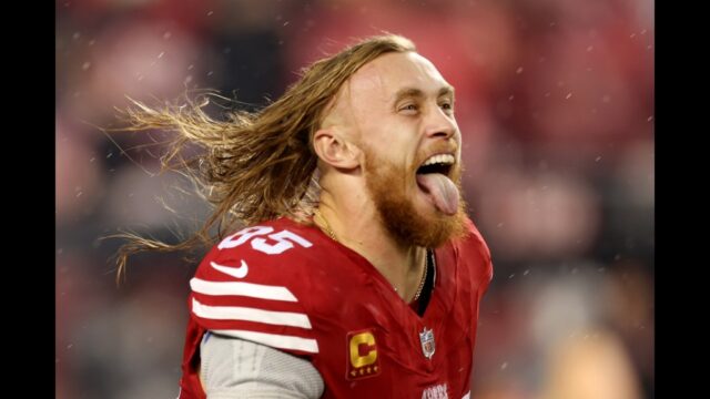 O final de San Francisco 49ers George Kittle e Kansas City Chiefs Tight End Travis Kelce aperta as mãos na segunda -feira, 5 de fevereiro de 2024. O San Francisco 49ers será contra o Kansas City Chiefs no Super Bowl 58 no domingo. (AP Photo/Matt York)