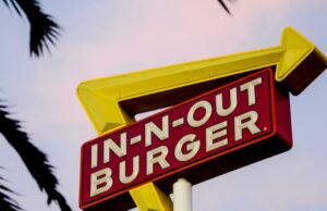 Comentário: O estado da Califórnia foi ativado em N-Out, ou a cadeia de hambúrguer conseguiu? Comentário: O estado da Califórnia foi ativado em N-Out, ou a cadeia de hambúrguer conseguiu?