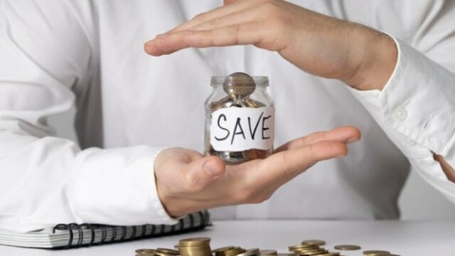 Conheça as economias de vingança, a tendência de salvar que está aumentando em 2025

