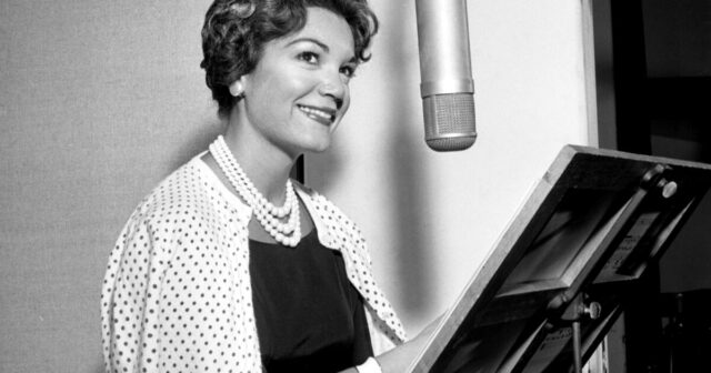 Connie Francis, lendária cantora de 'Quem desculpe agora?' E 'onde estão os meninos', morre aos 87

