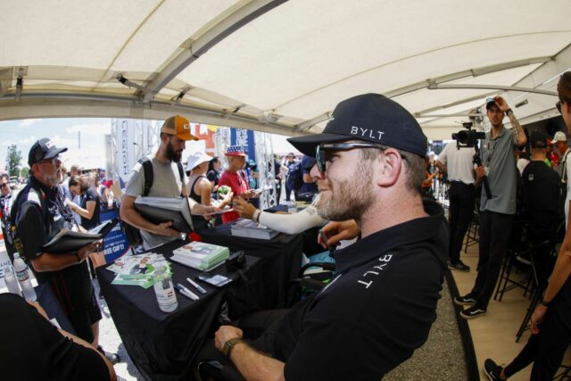 Conor Daly rejeita crítica de corrida oval curta indicar elogiando os pilotos e equipes pelo sucesso do fim de semana da NTT 

