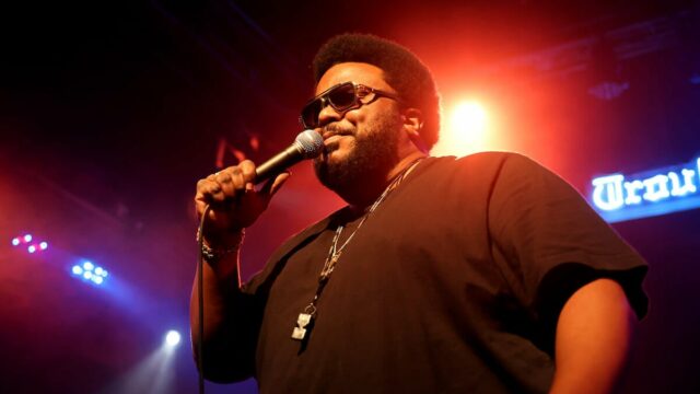Craig Robinson diz para desistir da comédia "para focar no meu vídeo de chamada"

