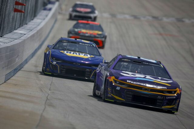 Cyber Heist atinge NASCAR: os piratas de computadores exigem US $ 4.000.000 no ataque de software de resgate

