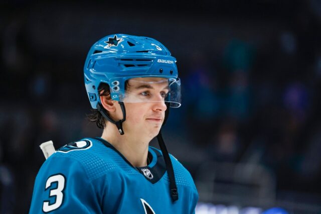 Defender de San Jose Shark depois de Toronto Maple Leafs para Ryan Reaves

