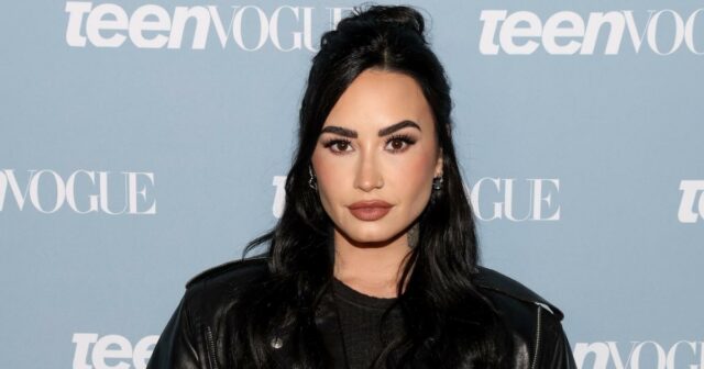 Demi Lovato compartilha sua 'viagem de hidratação', rotina de treinamento e Última Poço Essential