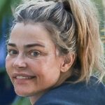 Denise Richards acendeu a exuberante especulação de cirurgia plástica quando saiu em Los Angeles nesta semana - apenas alguns dias depois de fazer reivindicações sobre violência em casa contra sua esposa estrangeira em documentos do tribunal