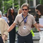 Cada olhar que Anne Hathaway usou durante a filmagem 'The Devil Wears Prada 2'