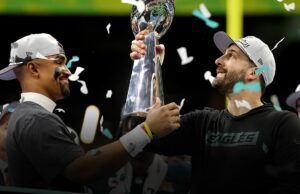 Diamond -Laden Diamond -Ring SB carregado tem asas emergentes Diamond -Laden Diamond -Ring SB carregado tem asas emergentes