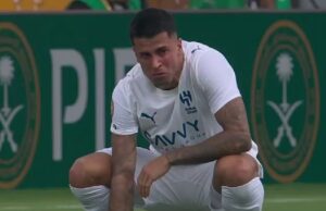 Diogo Jotas Portugal, companheiros de equipe Ruben Neves e João, interrompem as lágrimas durante o silêncio do minuto antes da partida da Copa do Mundo do Clube após a morte de Liverpool Star aos 28 João Cancel estava chorando depois de um minuto de silêncio em homenagem ao ex -companheiro de equipe Diogo Jota