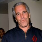 DoJ, o FBI insiste que não há lista de Jeffrey Epstein, 5 meses depois que Ag Pam Bondi disse que estava sentado na mesa dela | Vídeo