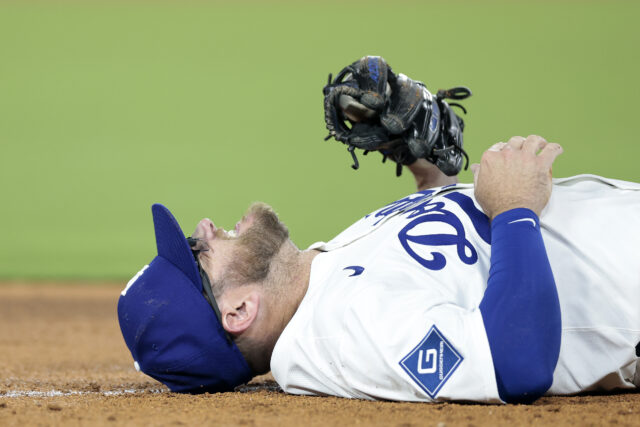 Dodgers 'Open' para substituir Max Munky pelo comércio após as notícias da lesão: relatório

