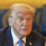 Donald Trump Classificação de aprovação com estudantes universitários Tomar um impulso